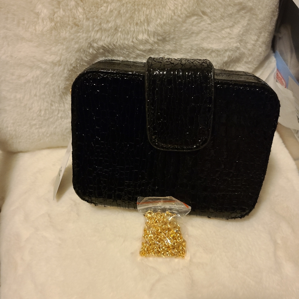 BP crackle crossbody bag